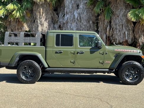 Used 2022 Jeep Gladiator Mojave image 3