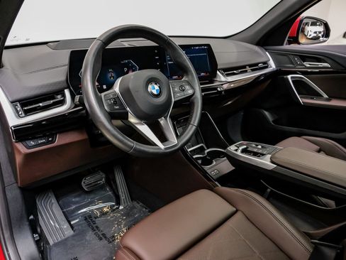 Used 2024 BMW X2 xDrive28i image 3