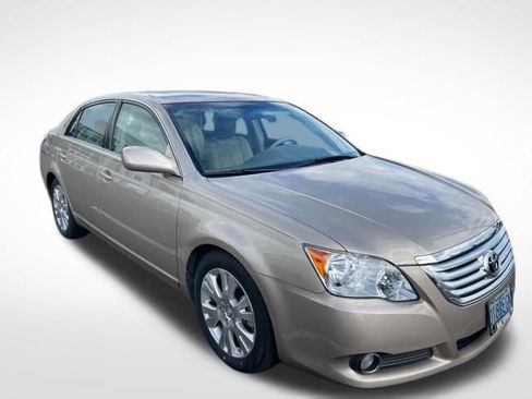 Used 2009 Toyota Avalon XLS FWD image 7