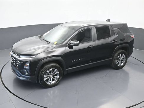 Used 2026 Chevrolet Equinox LT FWD image 47