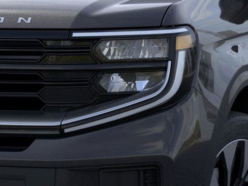 New 2026 Ford Expedition Max Platinum w/ Driver's Package image 18