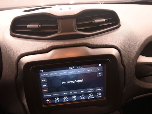 Used 2021 Jeep Renegade Latitude image 7