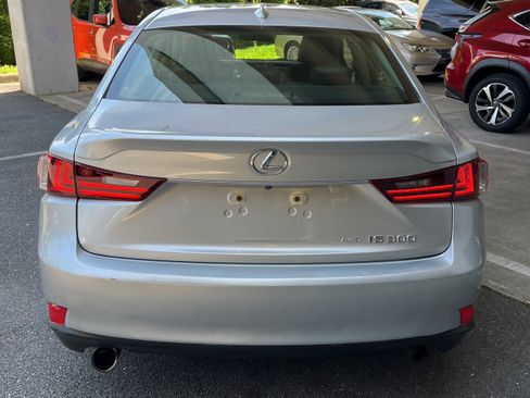 Used 2016 Lexus IS 300 AWD w/ Navigation System Package image 9