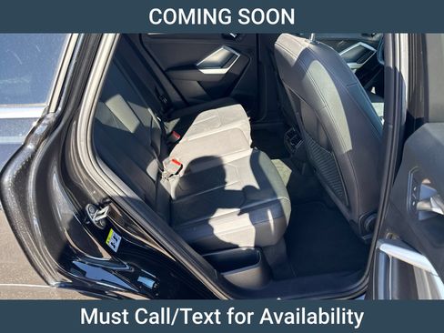 Used 2020 Audi Q3 2.0T Premium w/ Convenience Package AWD/4WD image 10