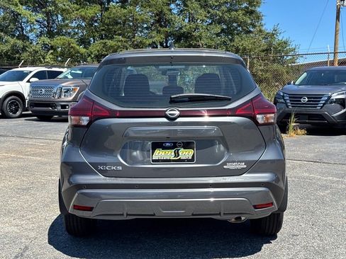 New 2025 Nissan Kicks Play S image 4