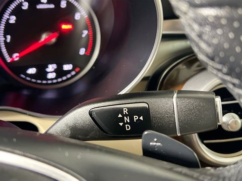 Used 2017 Mercedes-Benz GLC 300 image 24