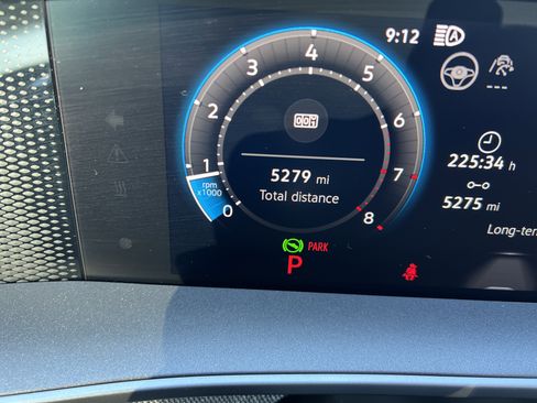 Certified 2025 Volkswagen Tiguan S image 21