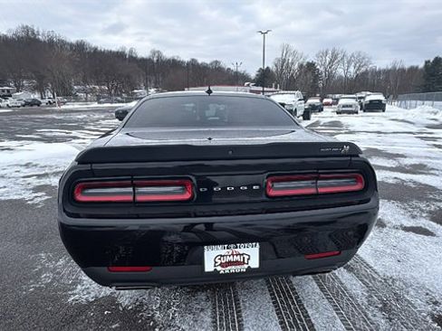 Used 2021 Dodge Challenger R/T Scat Pack w/ Scat Pack Stripe image 4