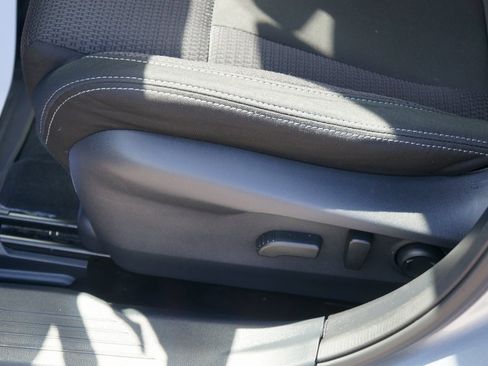 Used 2023 Subaru Outback Premium image 17