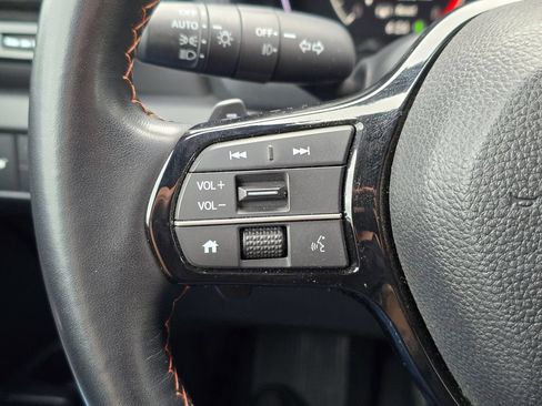 Used 2023 Honda Pilot TrailSport image 32
