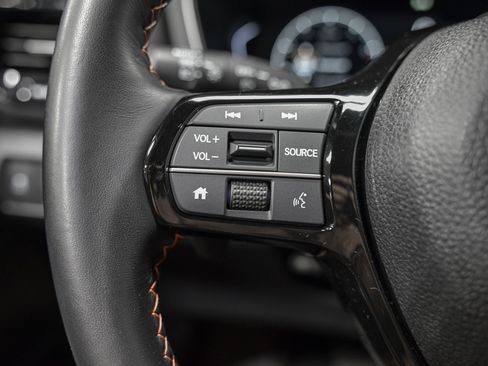 Used 2023 Honda Pilot Sport image 19