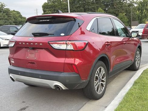 Used 2021 Ford Escape SEL w/ Technology Package FWD image 4