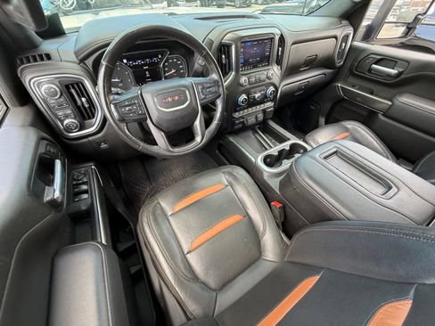 Used 2020 GMC Sierra 2500 AT4 w/ AT4 Premium Package AWD/4WD image 13