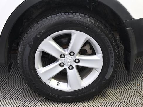 Used 2014 Toyota RAV4 XLE AWD/4WD image 17