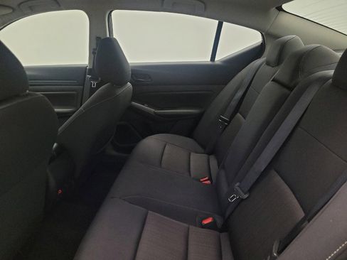 Used 2025 Nissan Altima 2.5 SV FWD image 18