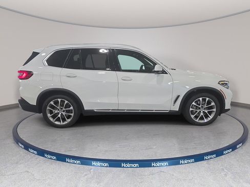 Used 2021 BMW X5 xDrive40i AWD/4WD image 5