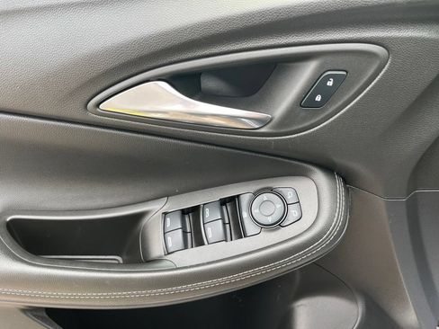 Used 2023 Buick Encore GX Preferred w/ Cold Weather Comfort Package FWD image 18