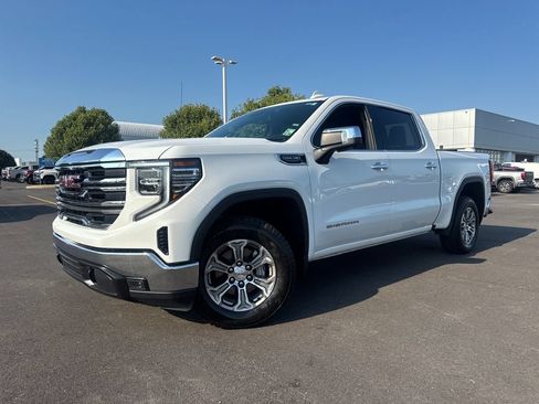 Used 2025 GMC Sierra 1500 SLT RWD image 1