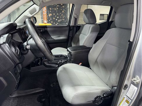 Used 2019 Toyota Tacoma SR w/ SR Convenience Package image 15