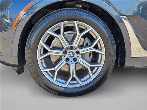 Used 2020 BMW X7 xDrive40i w/ Premium Package image 27