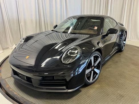 Used 2026 Porsche 911 Carrera 4S AWD/4WD image 29