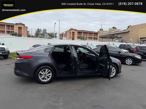 Used 2018 Kia Optima LX image 10
