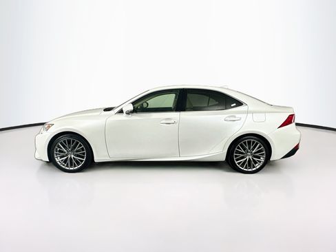 Used 2015 Lexus IS 250 w/ Navigation System Package RWD image 4