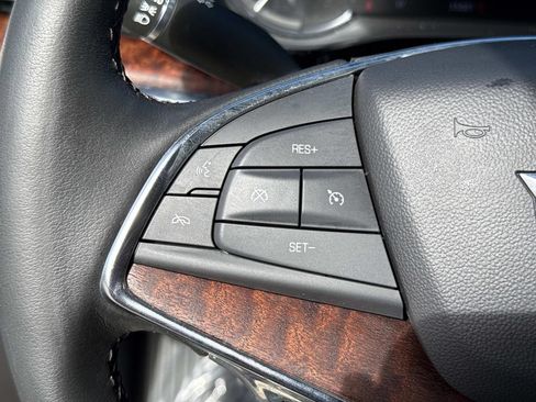 Used 2023 Cadillac XT5 Premium Luxury FWD image 40