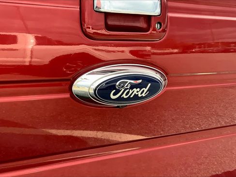 Used 2013 Ford F150 Lariat w/ Lariat Chrome Pkg AWD/4WD image 10
