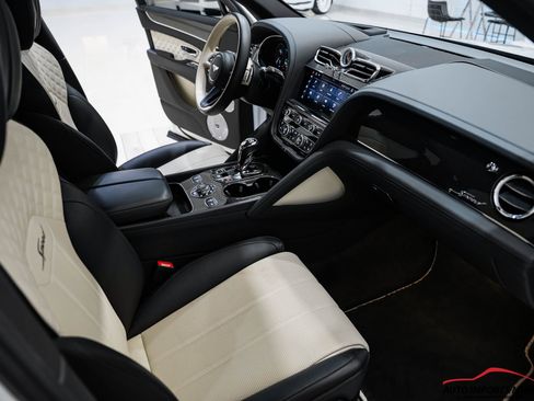 Used 2022 Bentley Bentayga Speed image 46