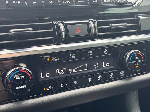 Certified 2023 Nissan Pathfinder SL w/ SL Premium Package AWD/4WD image 27