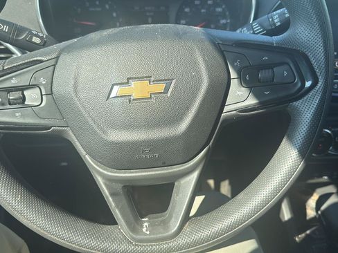 Used 2021 Chevrolet TrailBlazer LT w/ Convenience Package FWD image 11