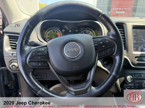 Used 2020 Jeep Cherokee Trailhawk w/ Cold Weather Group AWD/4WD image 16
