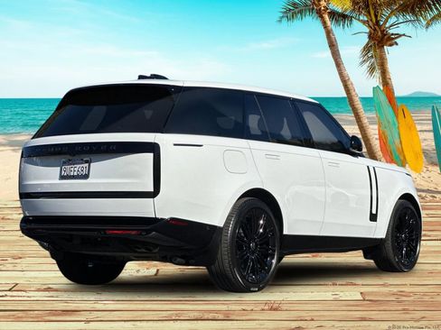 Used 2025 Land Rover Range Rover SE image 6