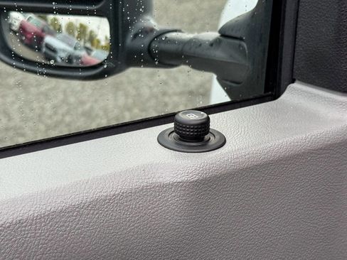 Used 2024 Ford E-450 and Econoline 450 Super Duty w/ Power Windows & Locks Group image 28