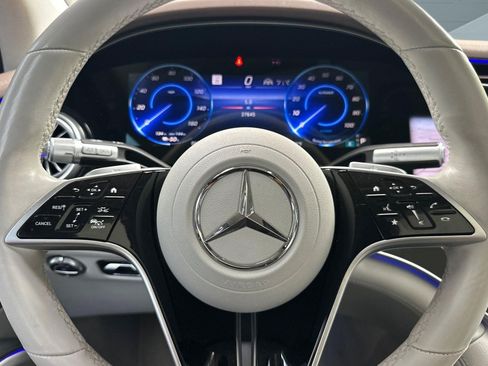 Certified 2023 Mercedes-Benz EQS 580 4MATIC SUV image 9