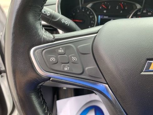 Used 2018 Chevrolet Equinox Premier image 22