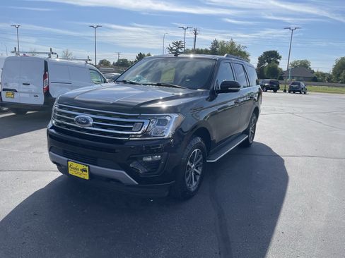 Used 2021 Ford Expedition XLT AWD/4WD image 4