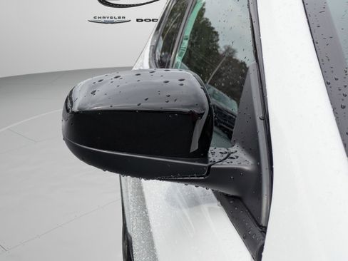 New 2026 Jeep Compass Latitude w/ Sun and Sound Group AWD/4WD image 33