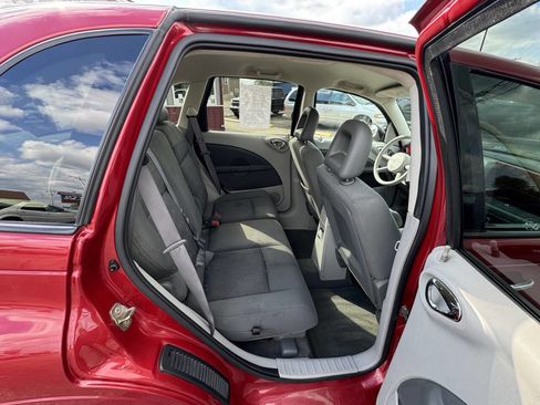 Used 2006 Chrysler PT Cruiser Touring FWD image 37