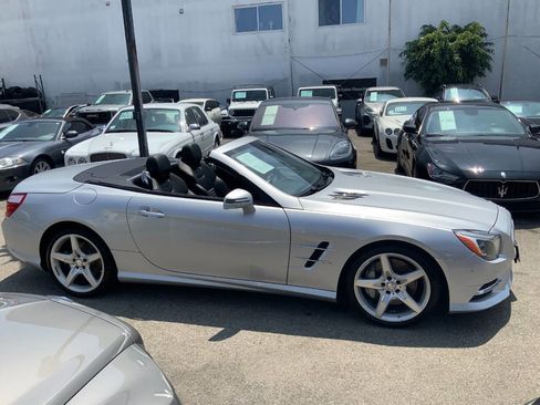 Used 2014 Mercedes-Benz SL 550 image 12