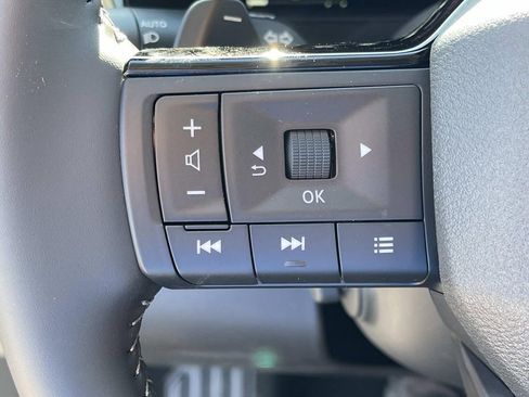 New 2026 Nissan Pathfinder Platinum AWD/4WD image 34