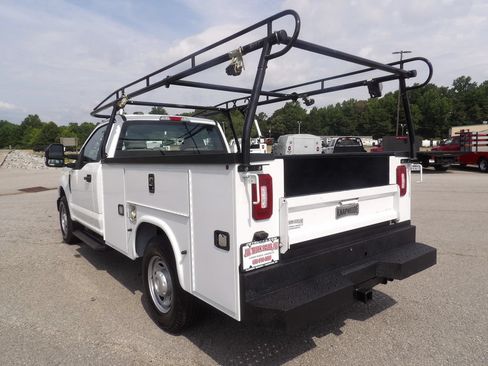 Used 2022 Ford F350 XL w/ Power Equipment Group RWD image 5