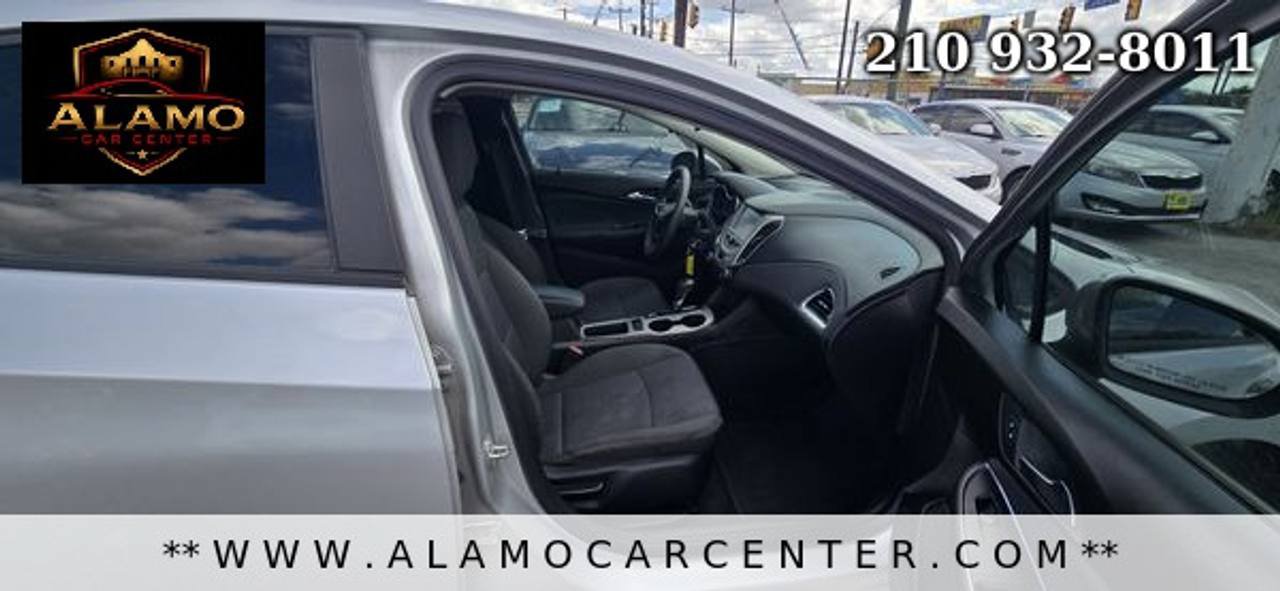 Used 2018 Chevrolet Cruze LS FWD image 13