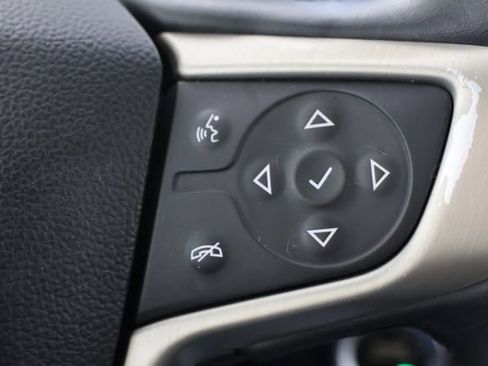 Used 2019 GMC Terrain Denali w/ Advanced Safety Package image 12