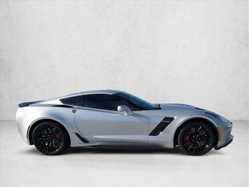 Used 2017 Chevrolet Corvette Z06 RWD image 4