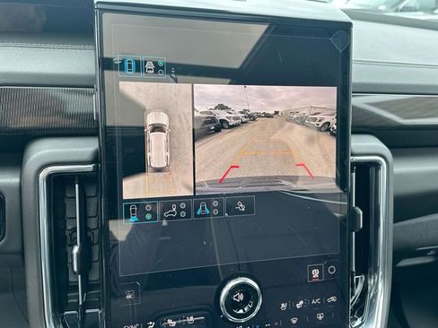 New 2026 GMC Yukon Elevation w/ Elevation Premium Package AWD/4WD image 25