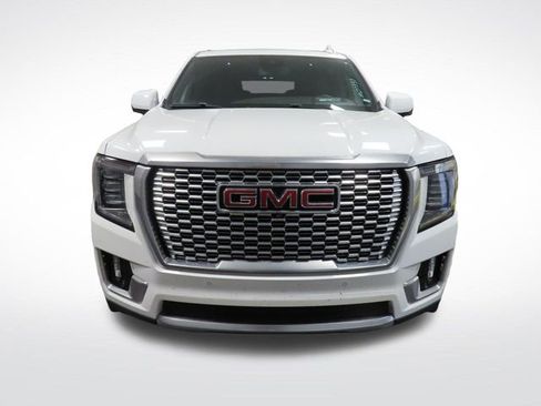 Used 2024 GMC Yukon XL Denali image 5