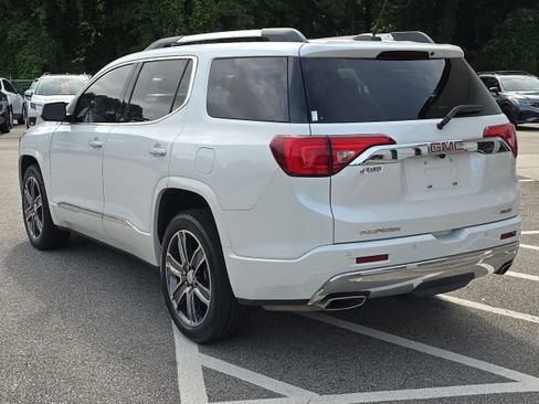 Used 2017 GMC Acadia Denali w/ Technology Package AWD/4WD image 3