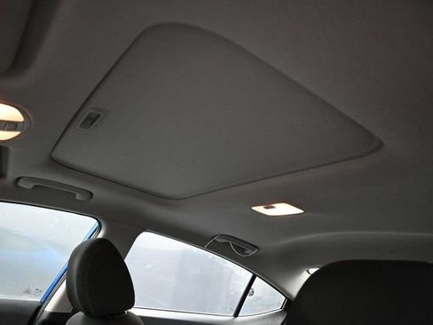 Used 2017 Hyundai Elantra Value Edition FWD image 12
